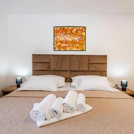 Marta Apartman
