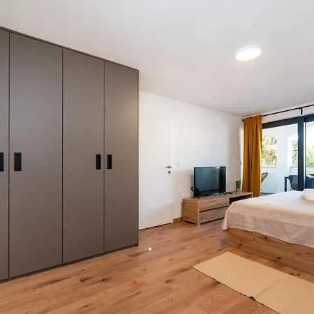 Marta Apartman